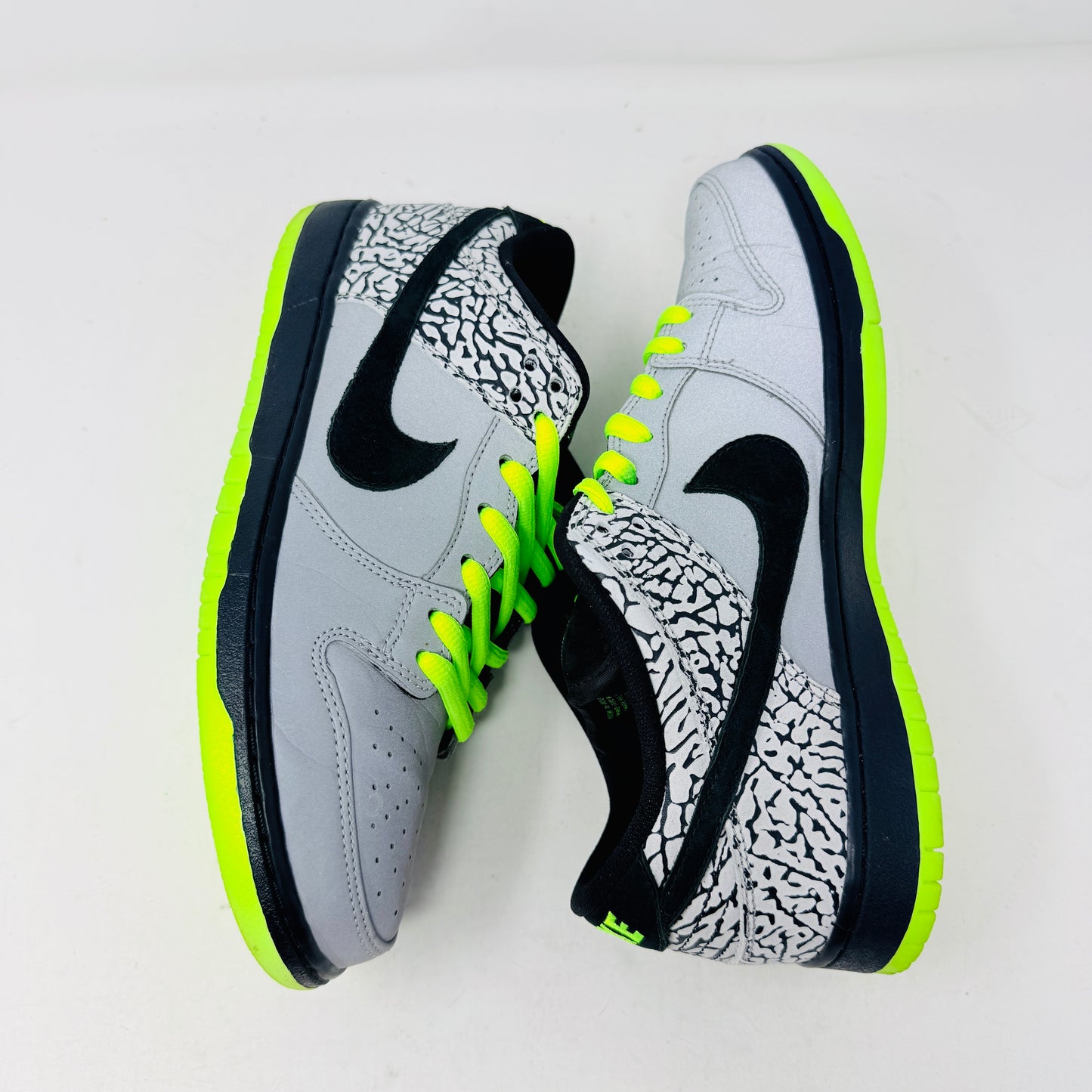 Nike SB Dunk Low DJ Clark Kent x Primitive 112
