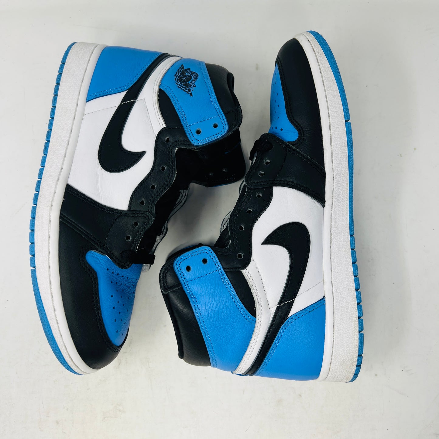 Jordan 1 Retro High OG UNC Toe