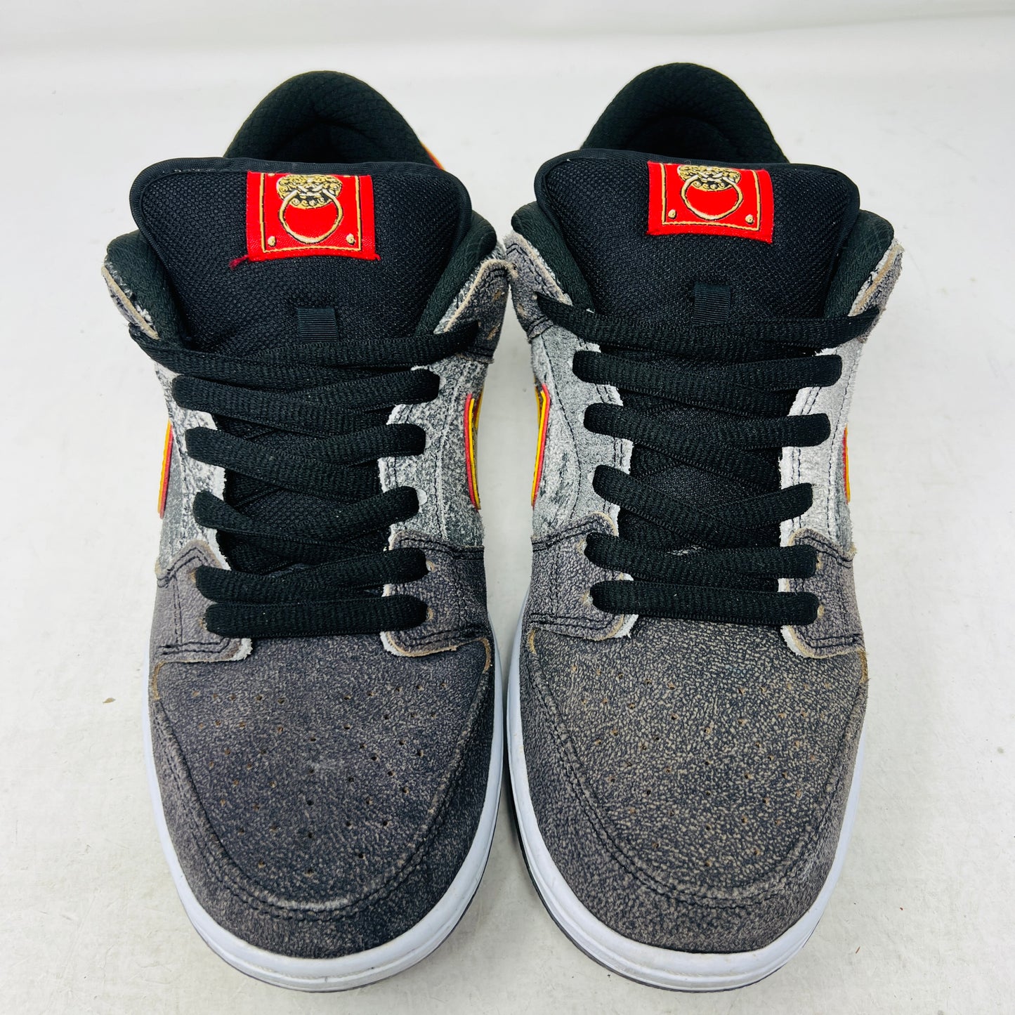 Nike SB Dunk Low Beijing Metallic Gold