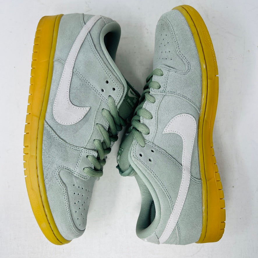 Nike SB Dunk Low Island Green Gum