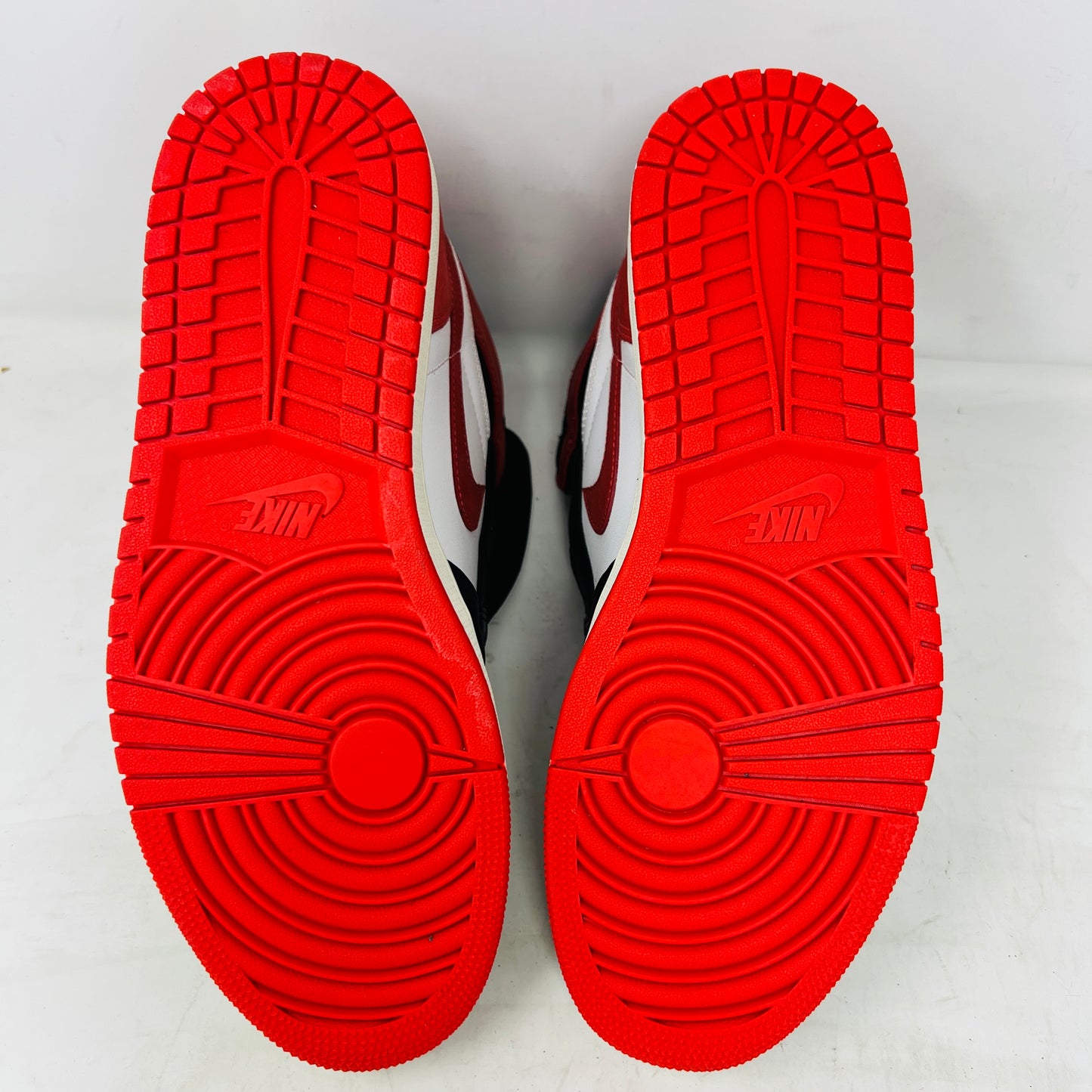 Jordan 1 Retro High Track Red