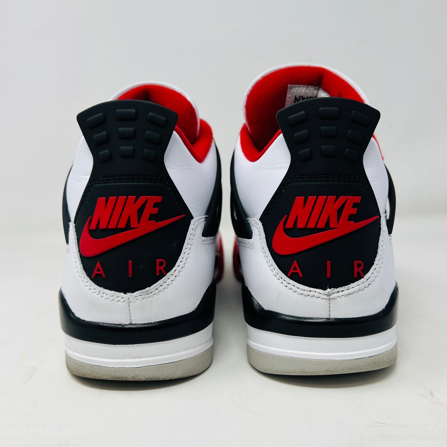 Jordan 4 Retro Fire Red (2020)