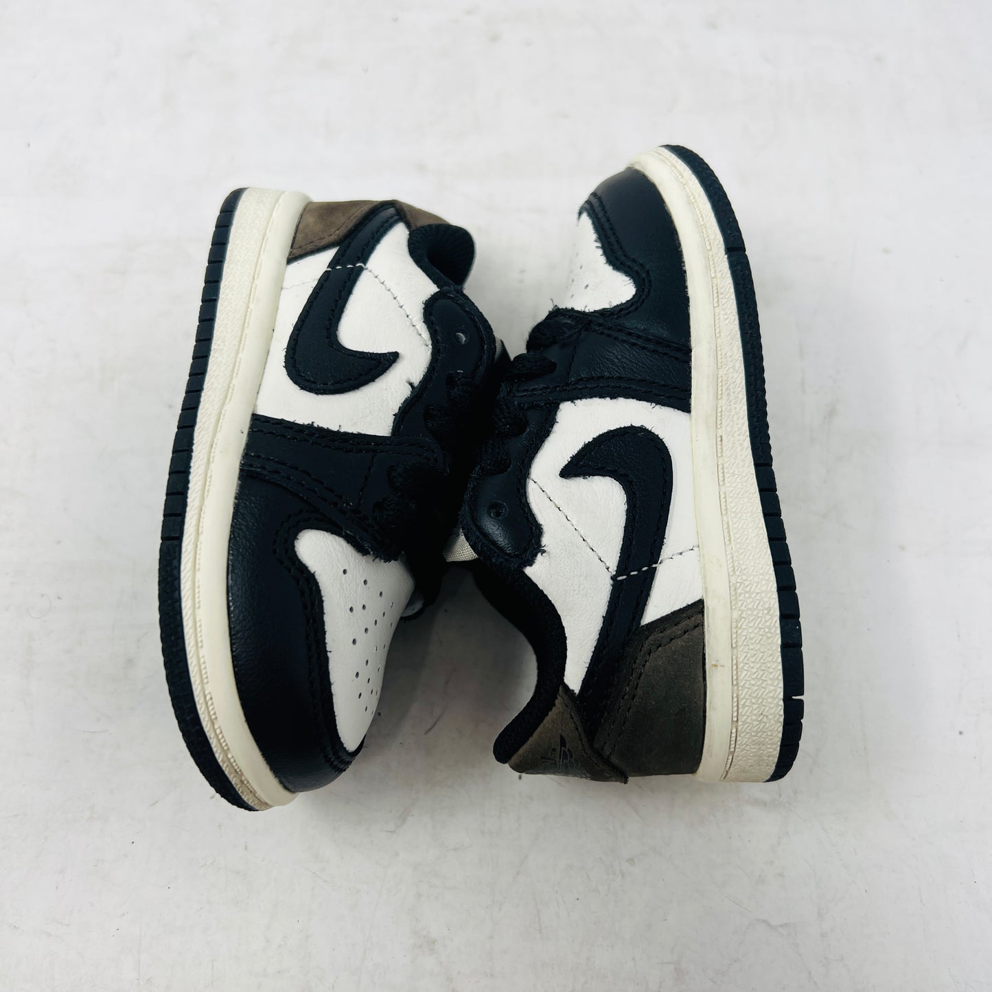 Jordan 1 Retro Low OG Mocha (TD)