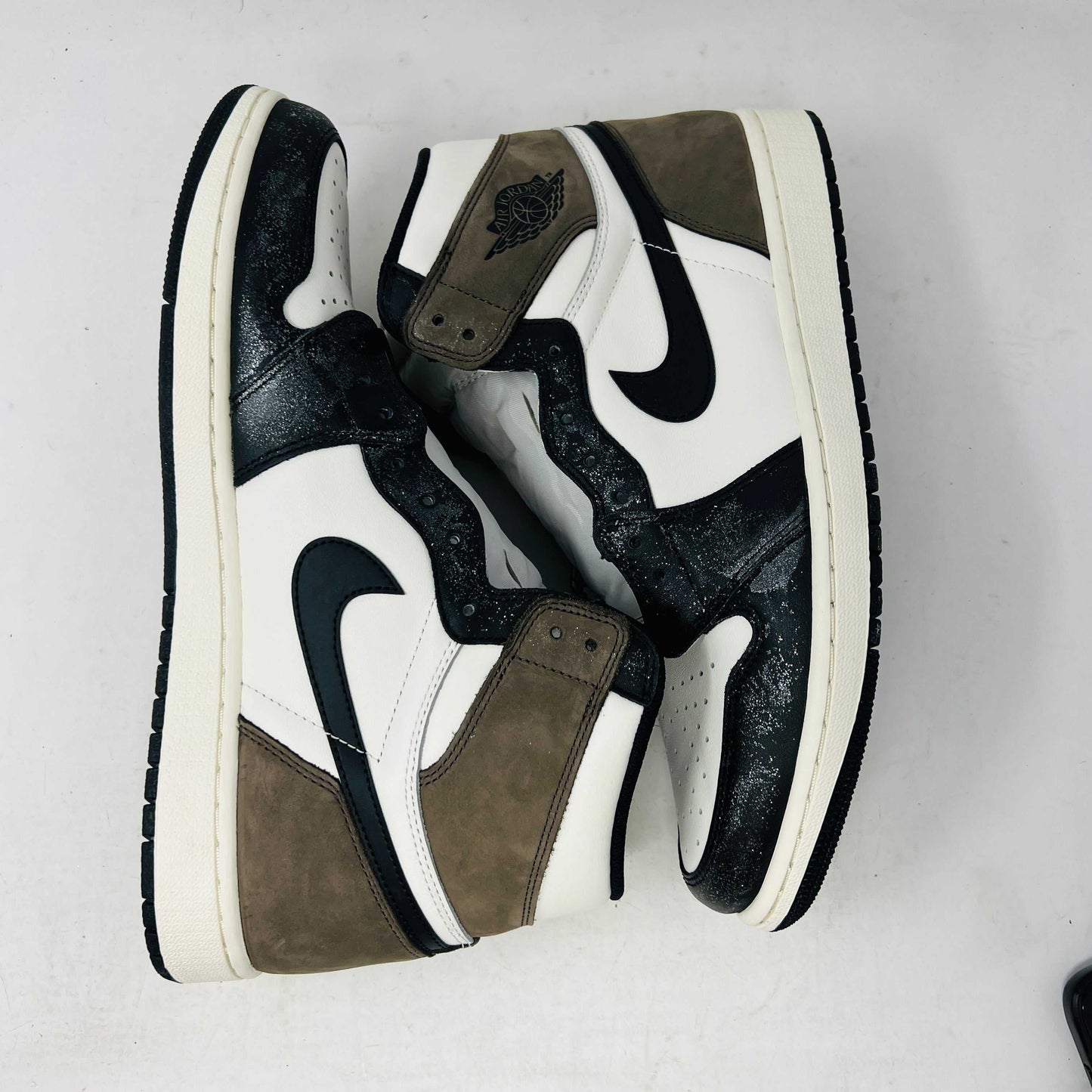 Jordan 1 Retro High Dark Mocha