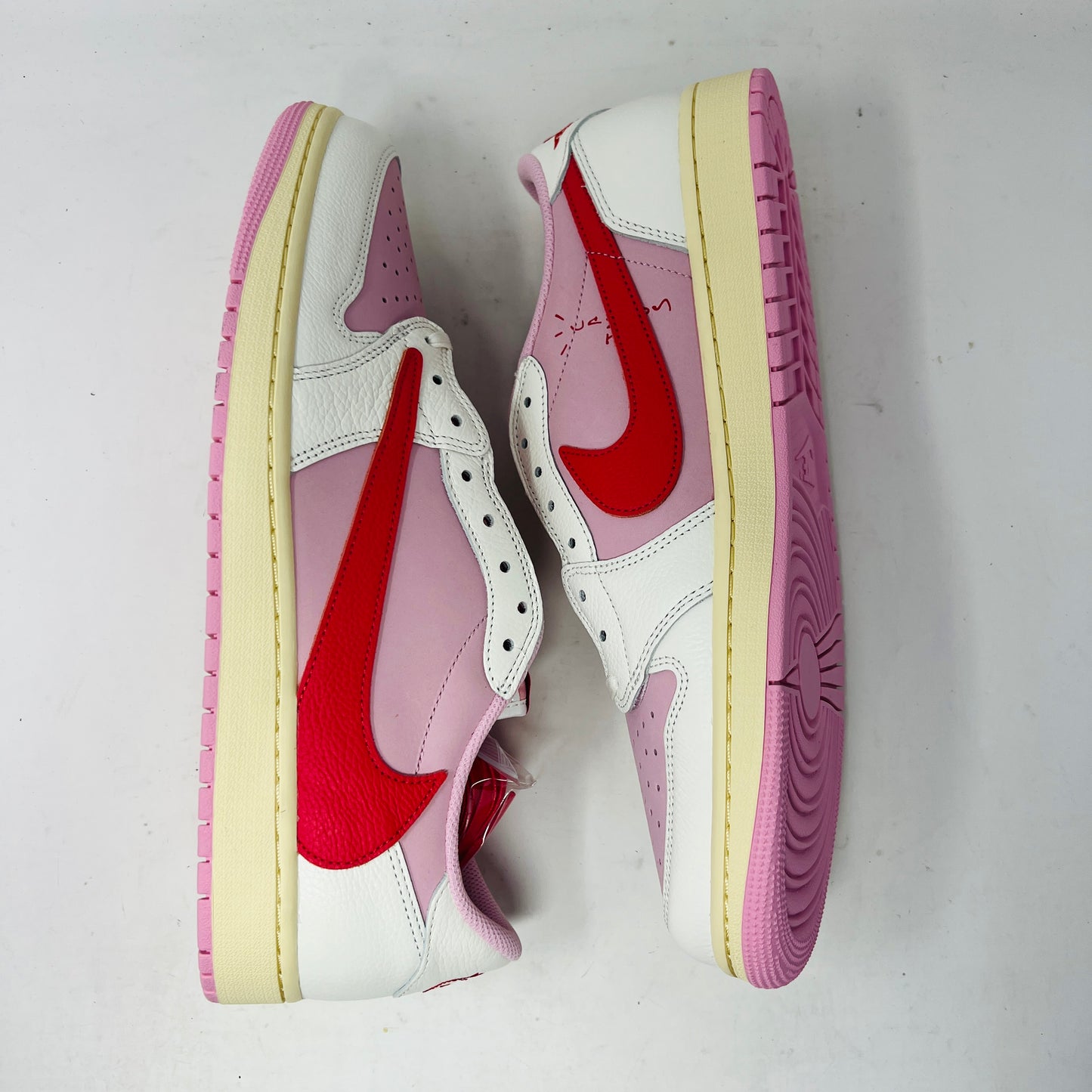 Jordan 1 Retro Low OG SP Travis Scott Sail Tropical Pink