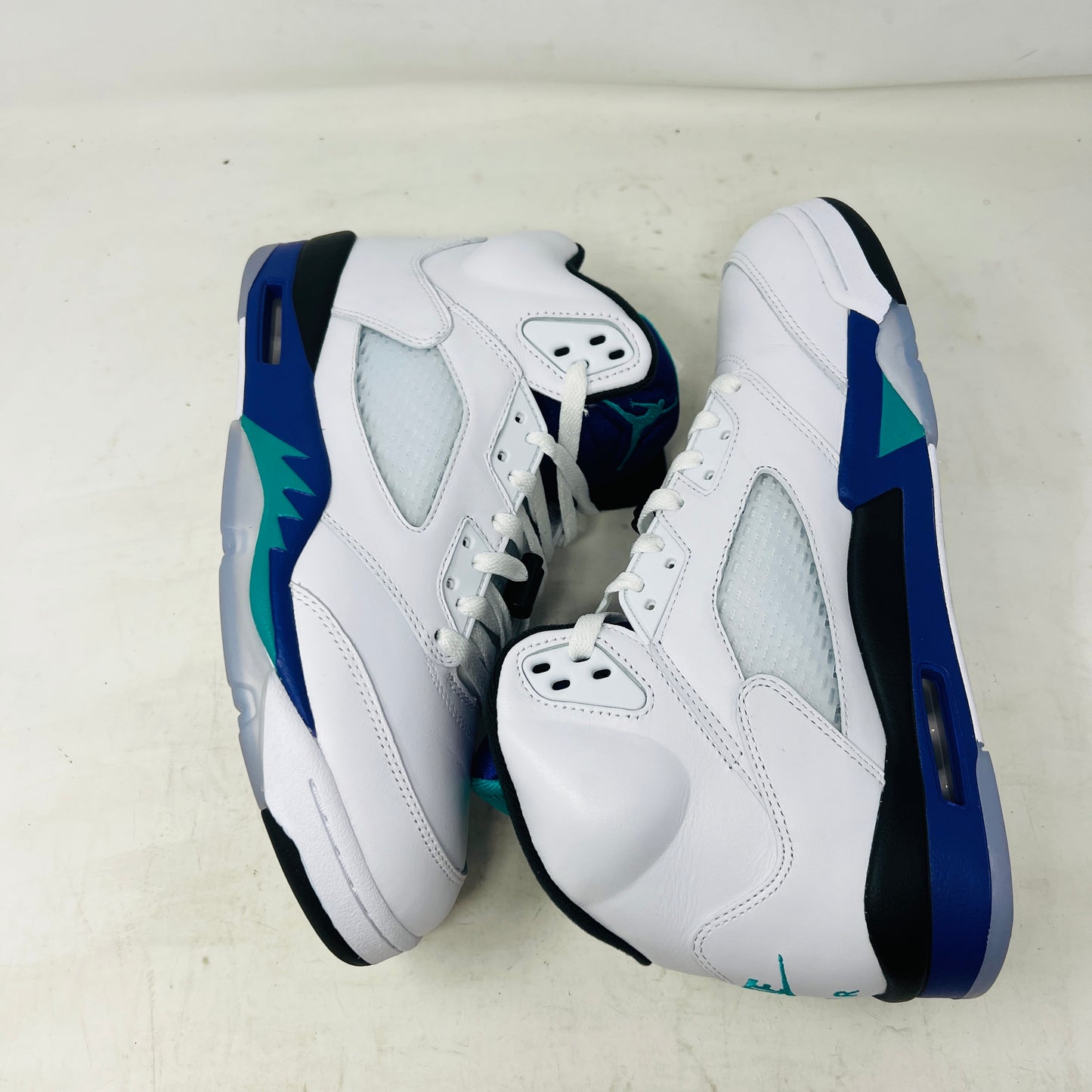 Jordan 5 Retro Grape (2025)