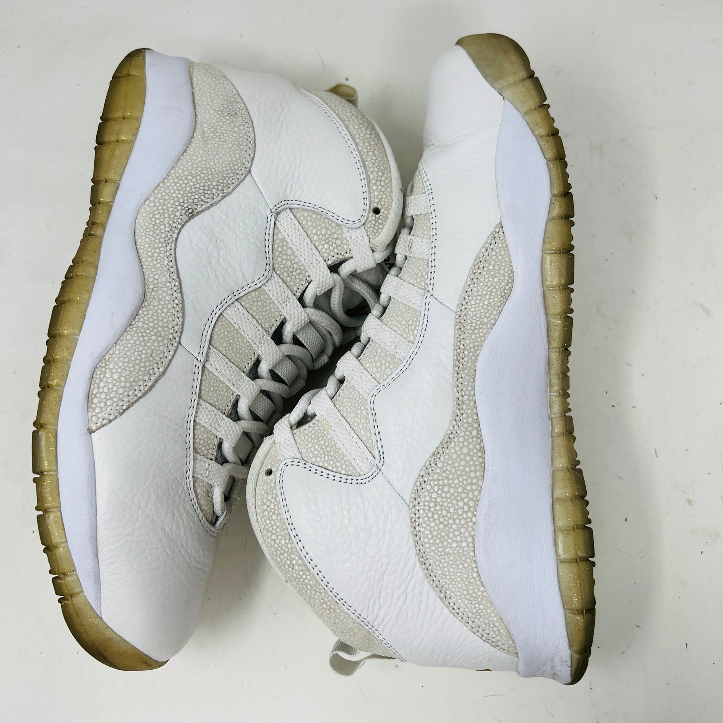 Jordan 10 Retro Drake OVO White