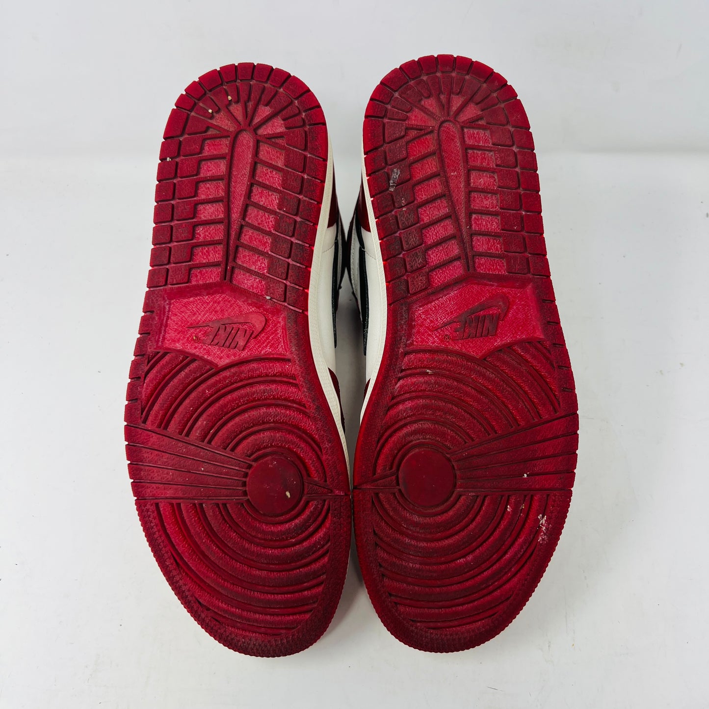 Jordan 1 Retro High OG Chicago Lost and Found