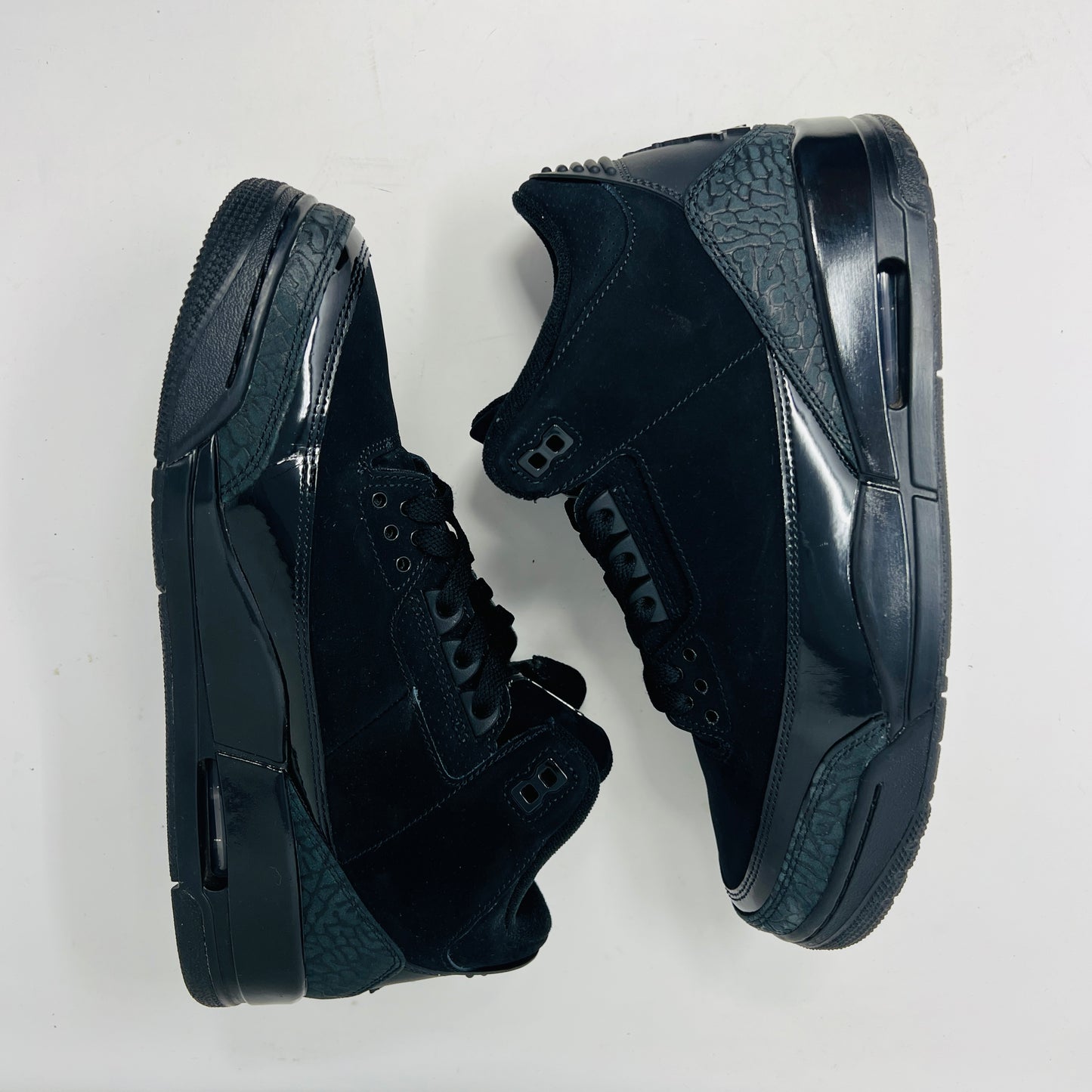 Jordan 3 Retro Black Cat (2025)