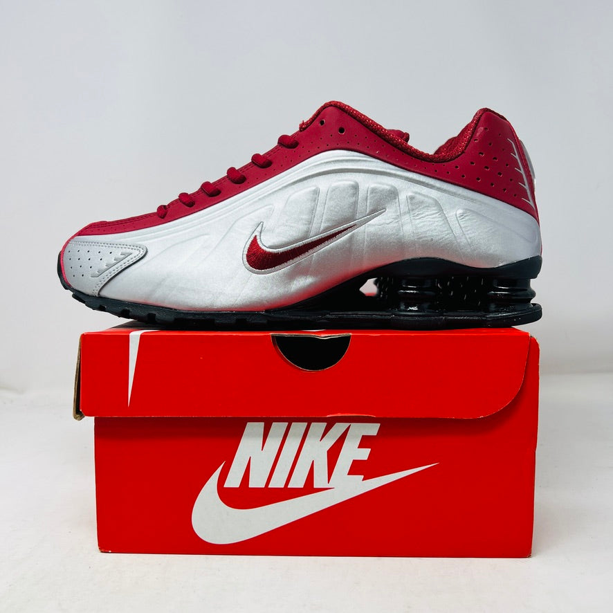 Nike Shox R4 Metallic Silver Black Crimson