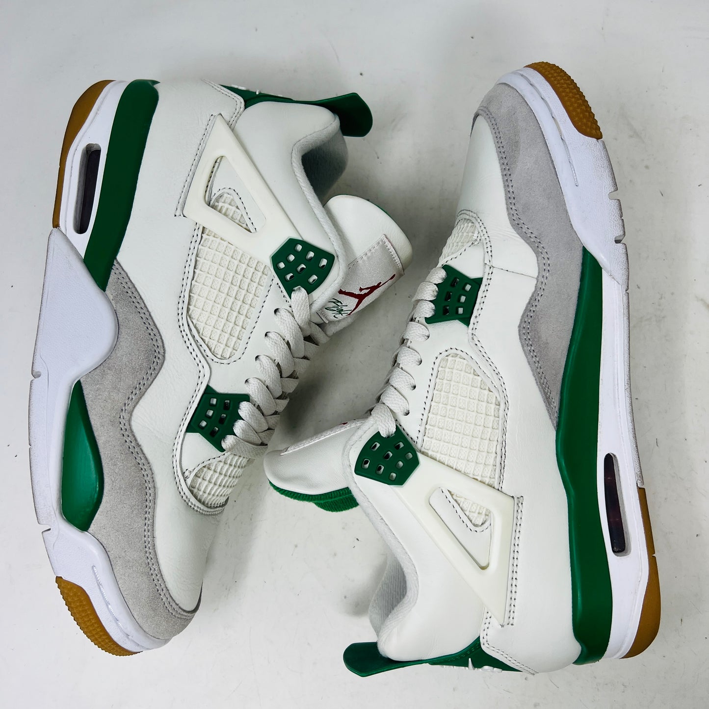 Jordan 4 Retro SB Pine Green