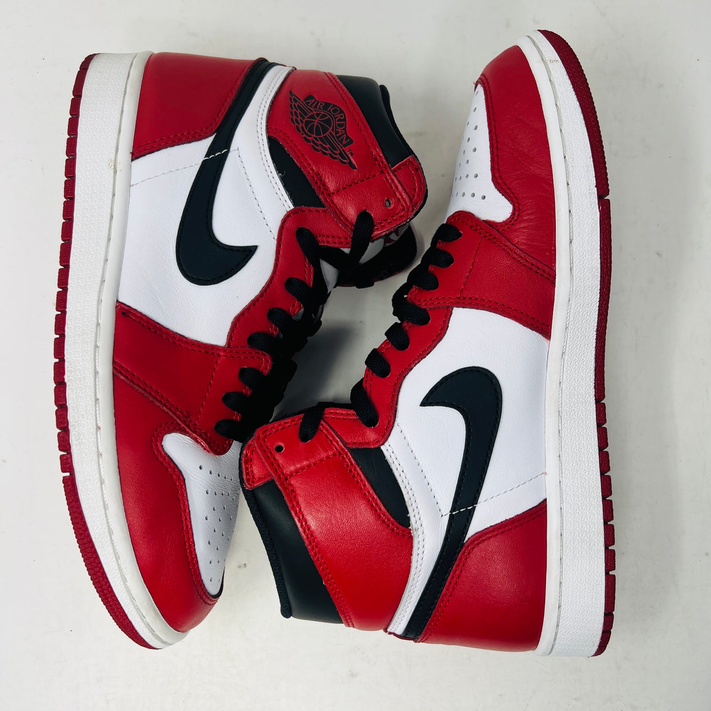 Jordan 1 Retro Chicago (2015)