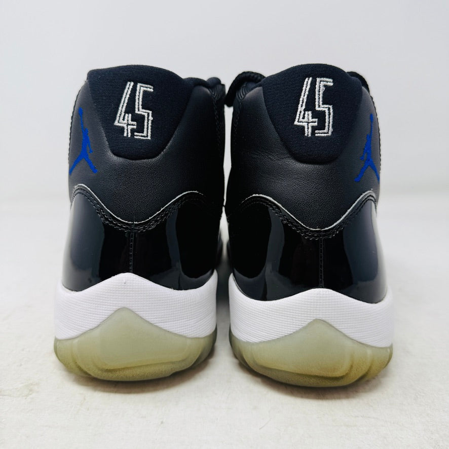 Jordan 11 Retro Space Jam (2016)