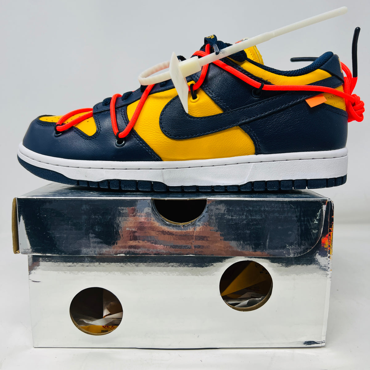 Nike Dunk Low Off-White University Gold