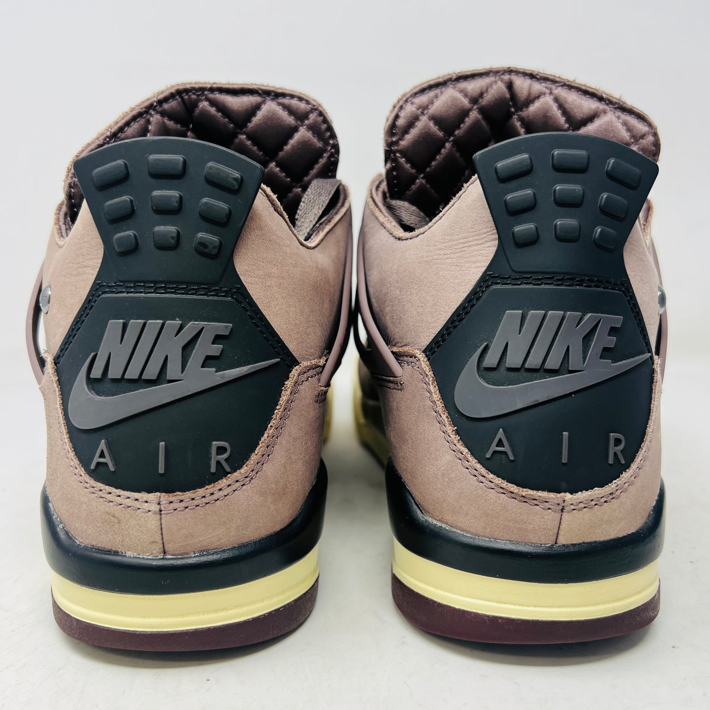 Jordan 4 Retro SP A Ma Maniére Violet Ore