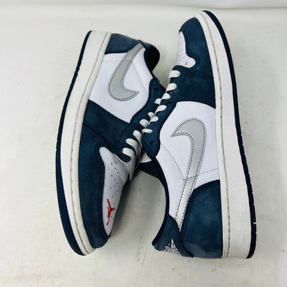 Jordan 1 Low SB Midnight Navy