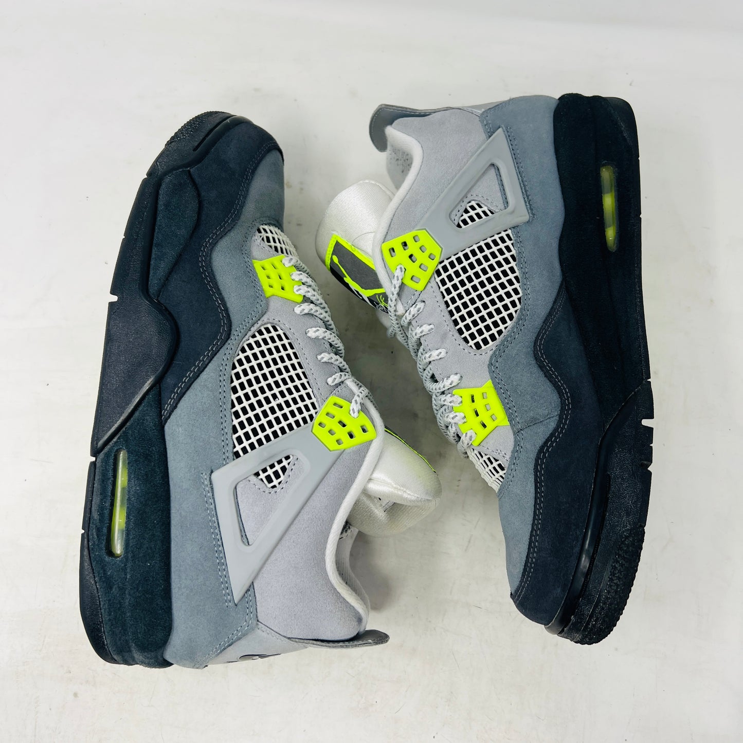 Jordan 4 Retro SE 95 Neon