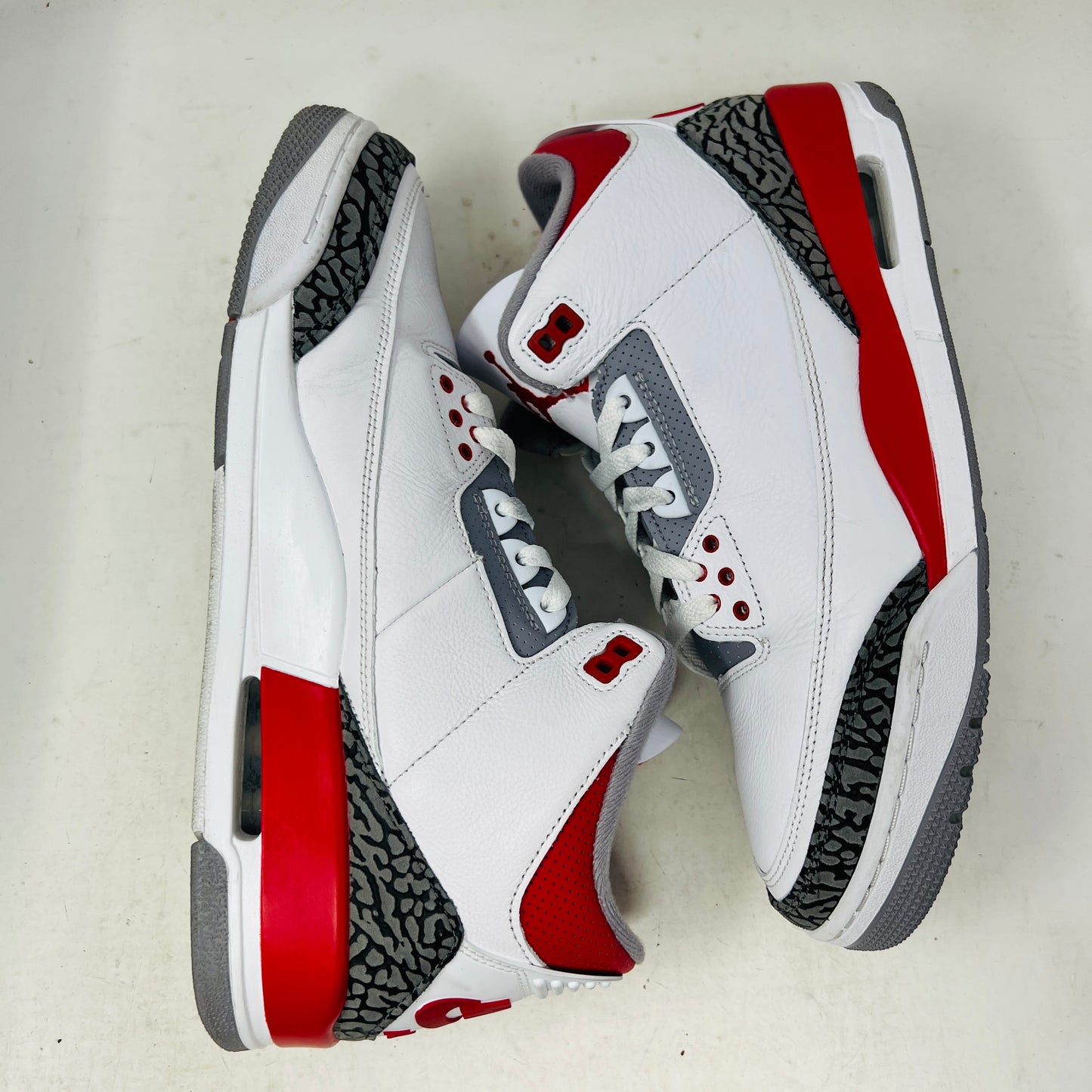 Jordan 3 Retro Fire Red (2022)