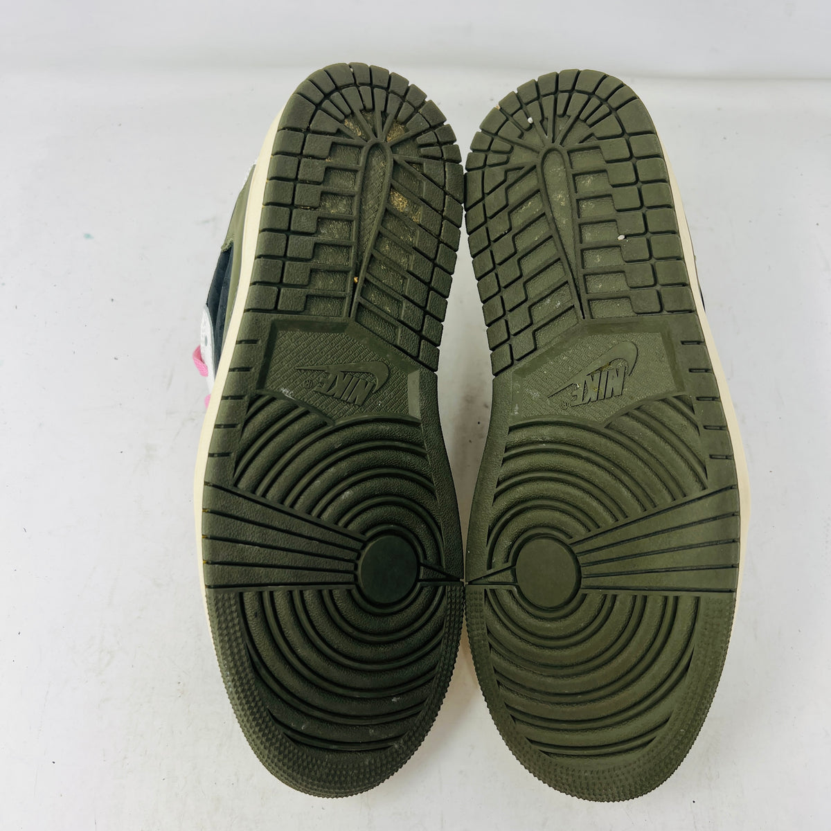 Jordan 1 Retro Low OG SP Travis Scott Olive (Women's)