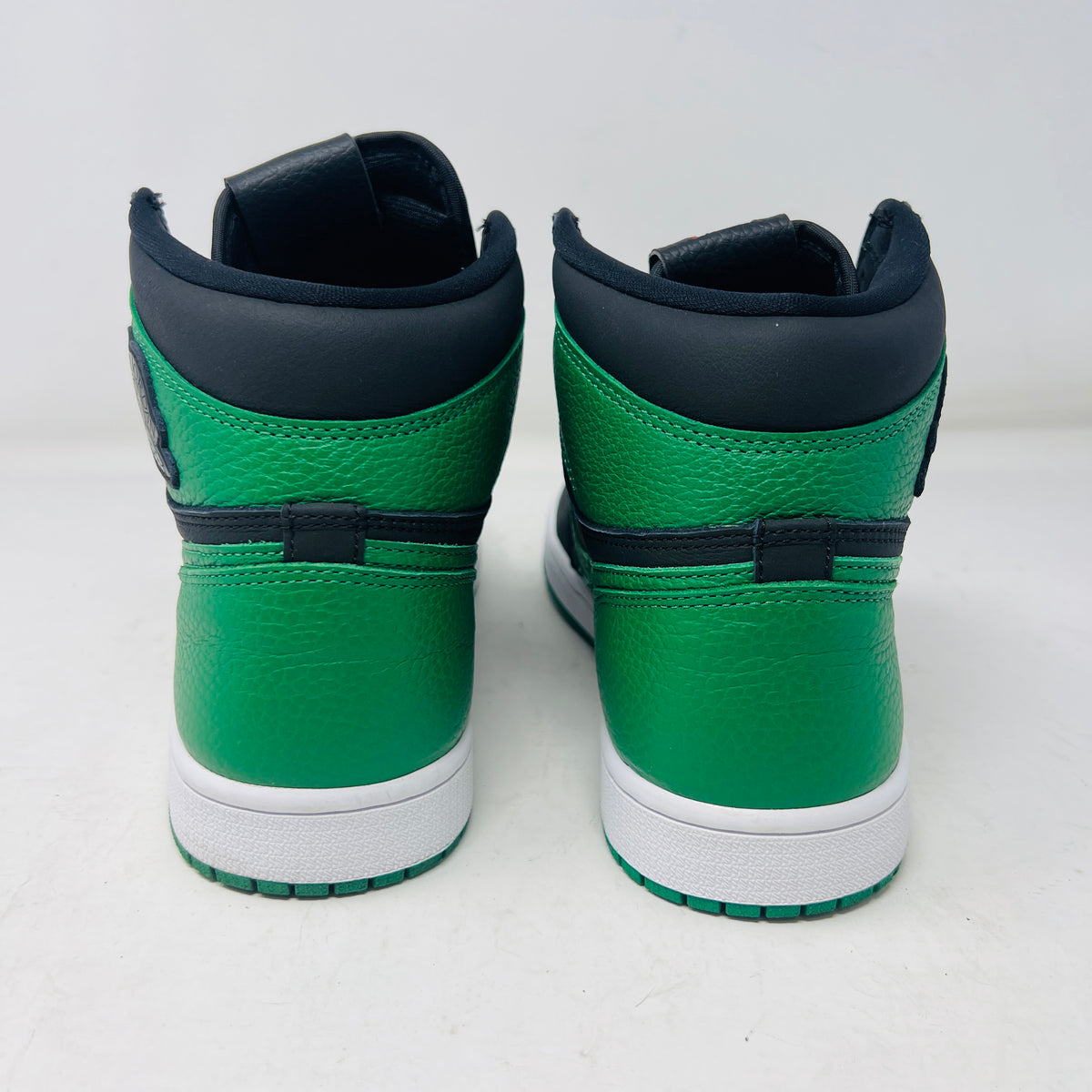 Jordan 1 Retro High Pine Green Black
