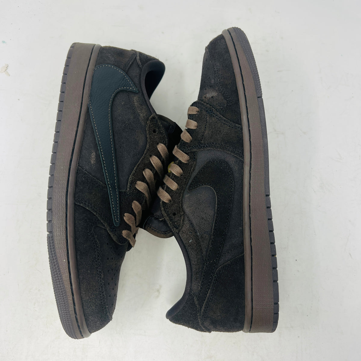 Jordan 1 Retro Low OG SP Travis Scott Velvet Brown