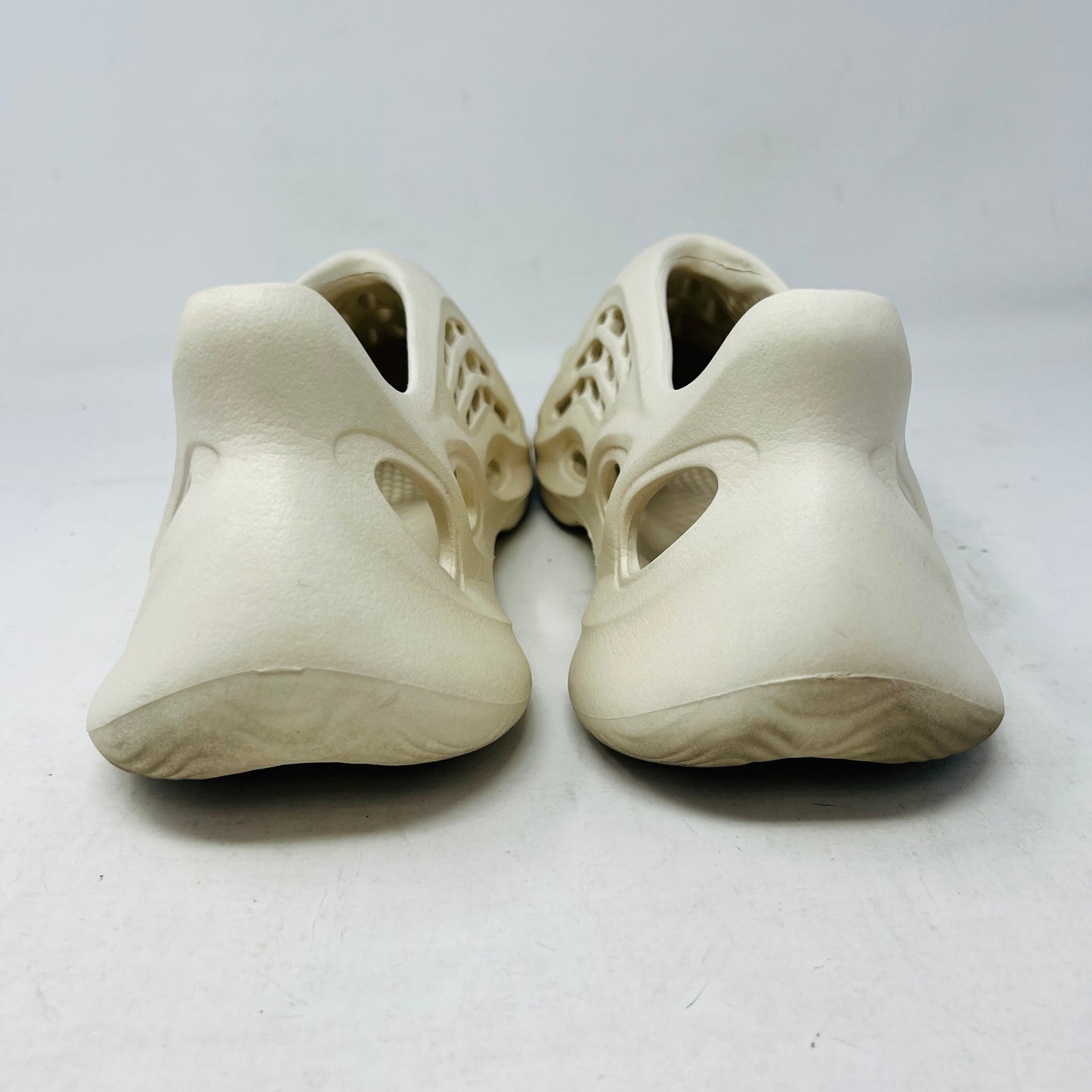 adidas Yeezy Foam RNNR Sand