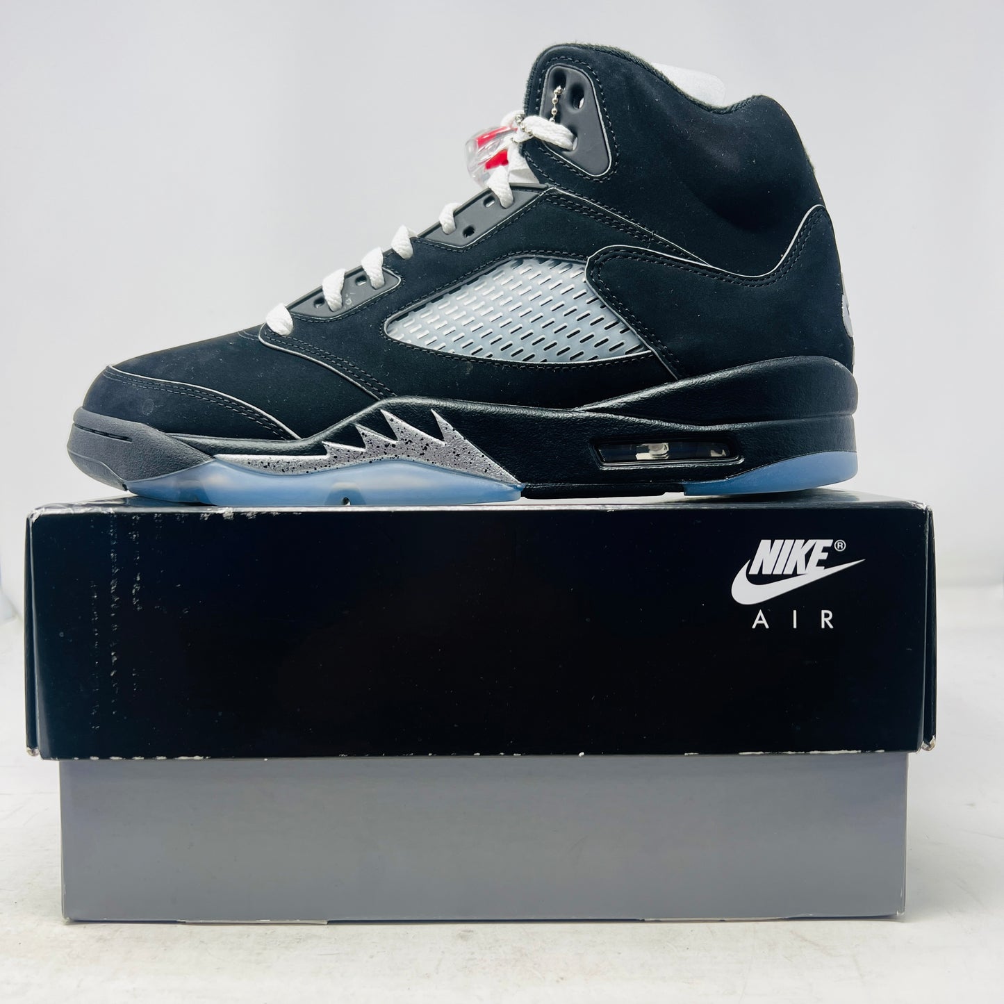Jordan 5 Retro OG Black Metallic Reimagined