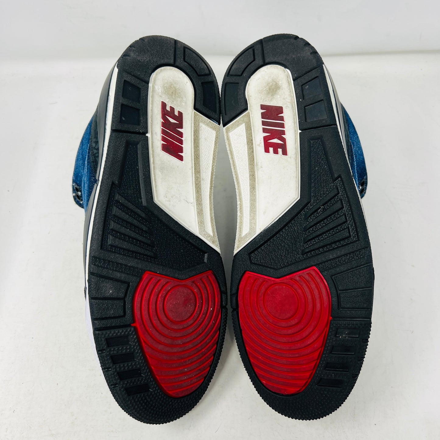 Jordan 3 Retro Levi’s Indigo