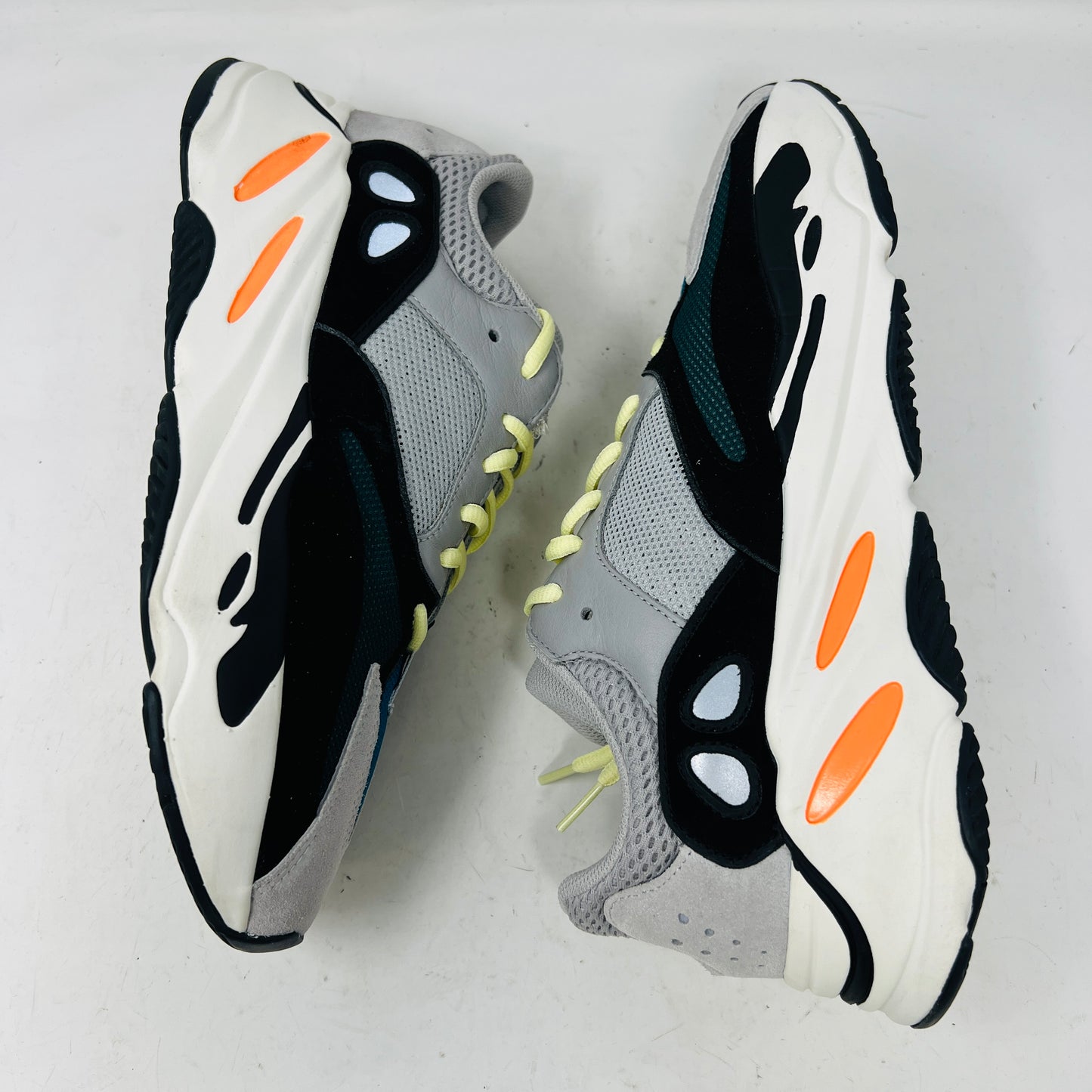 adidas Yeezy Boost 700 Wave Runner
