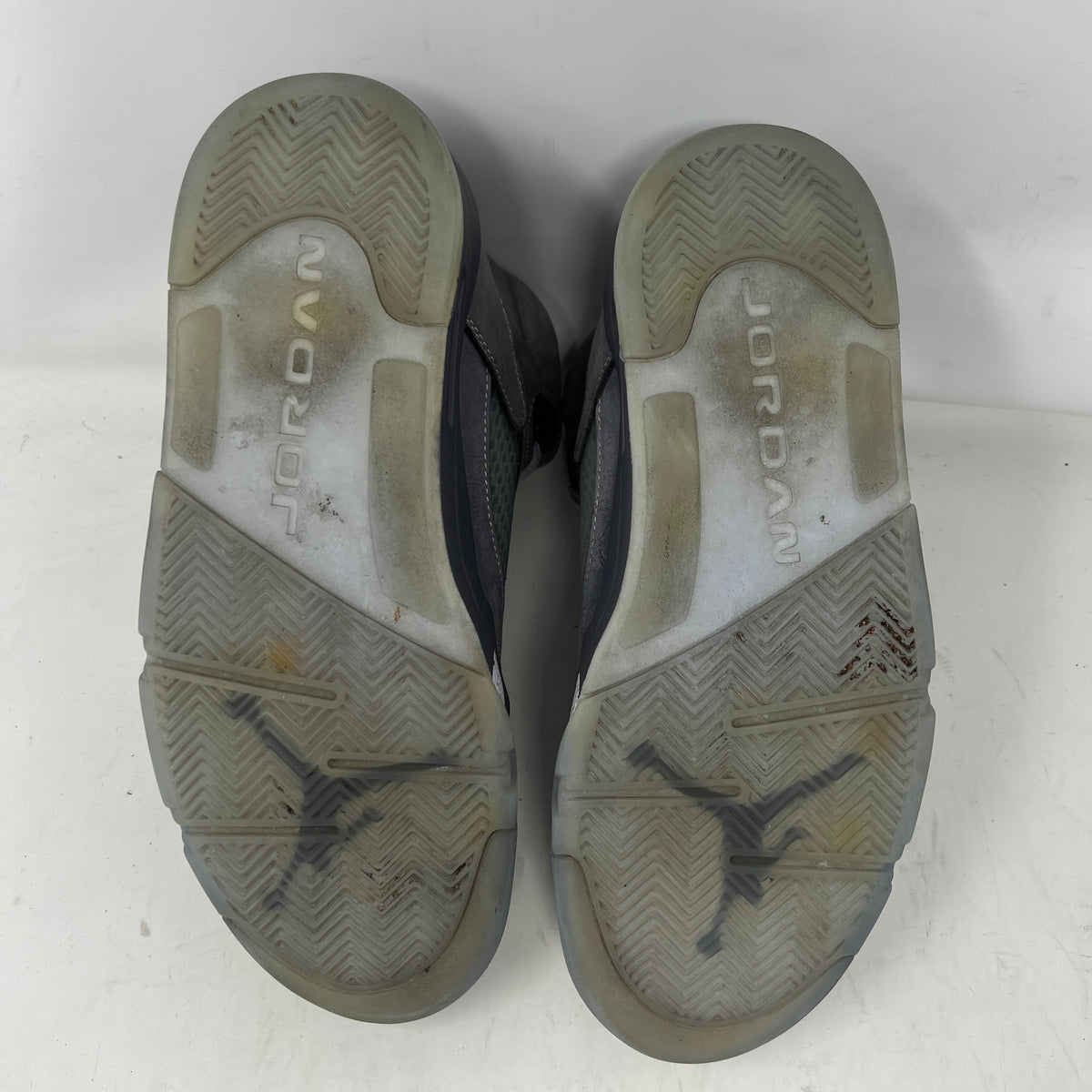 Jordan 5 Retro Wolf Grey (2026)