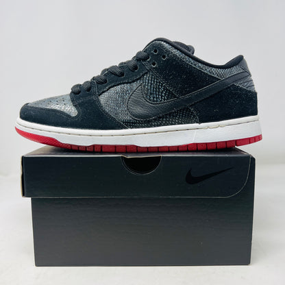 Nike SB Dunk Low Snake Eyes