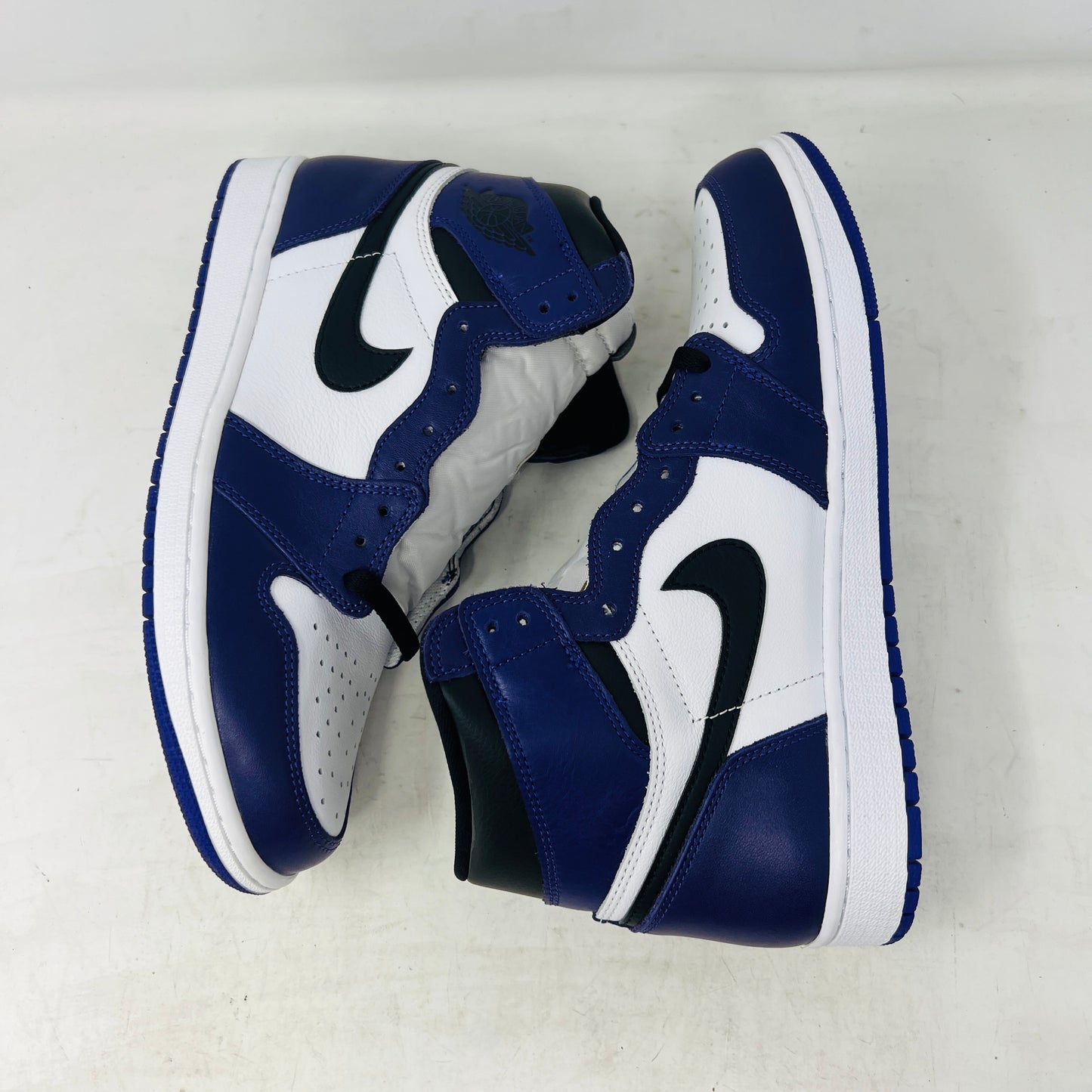 Jordan 1 Retro High Court Purple White