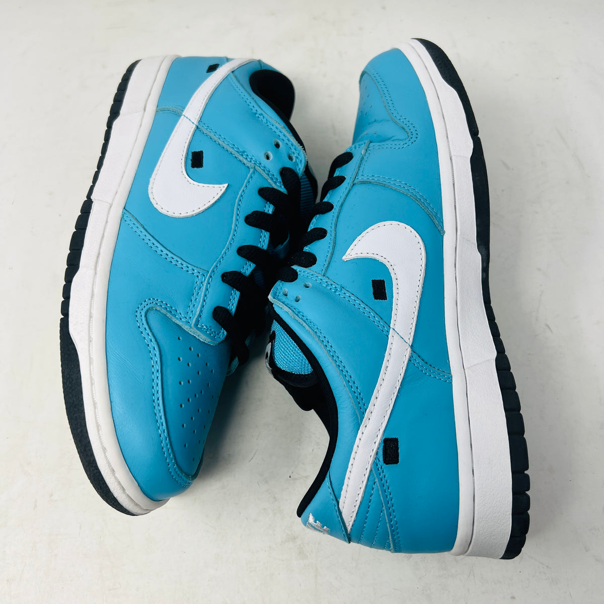 Nike SB Dunk Low Tokyo Blue Taxi