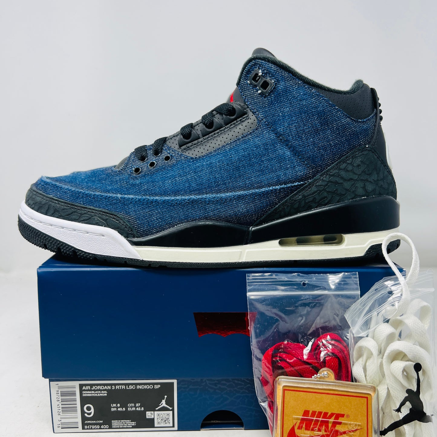 Jordan 3 Retro Levi’s Indigo