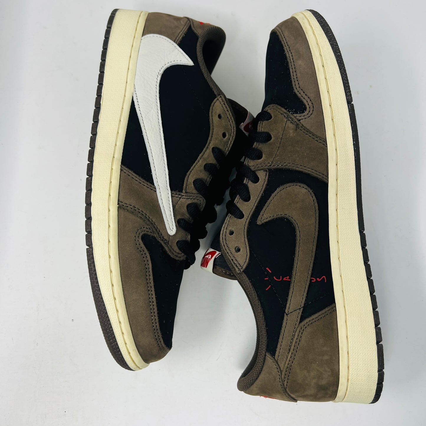 Jordan 1 Retro Low OG SP Travis Scott Mocha