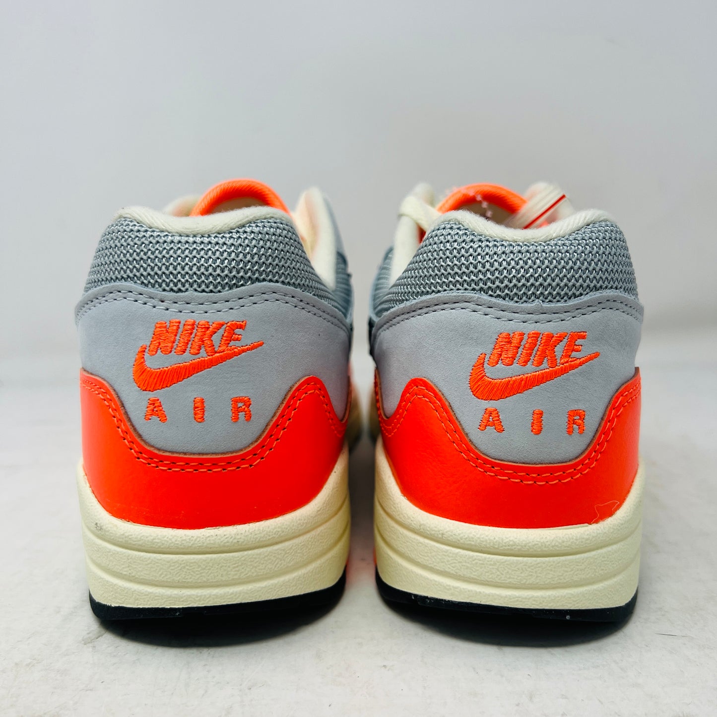 Nike Air Max 1 Patta Waves Hyper Crimson Pure Platinum