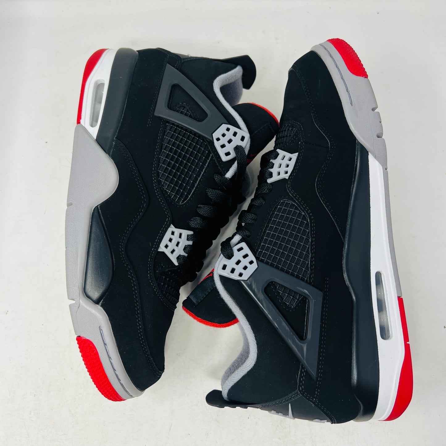 Jordan 4 Retro Bred (2019)