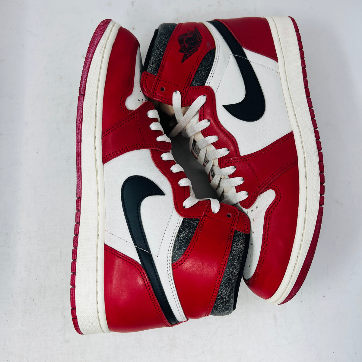 Jordan 1 Retro High OG Chicago Lost and Found