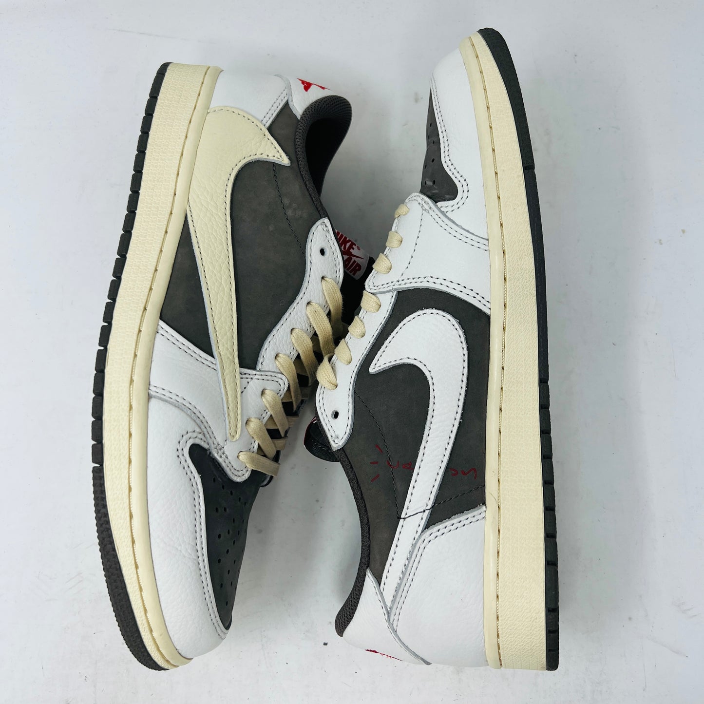 Jordan 1 Retro Low OG SP Travis Scott Reverse Mocha