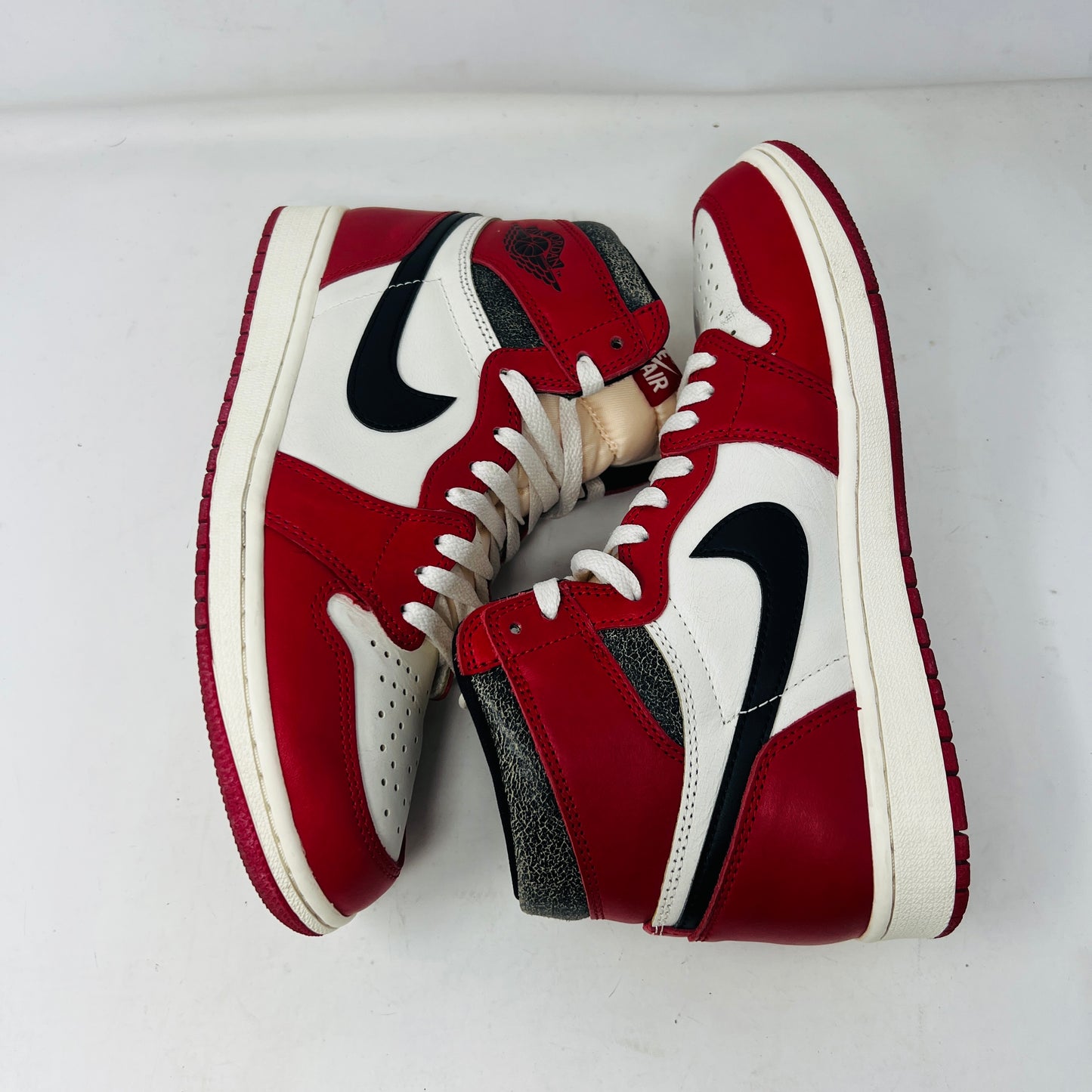 Jordan 1 Retro High OG Chicago Lost and Found