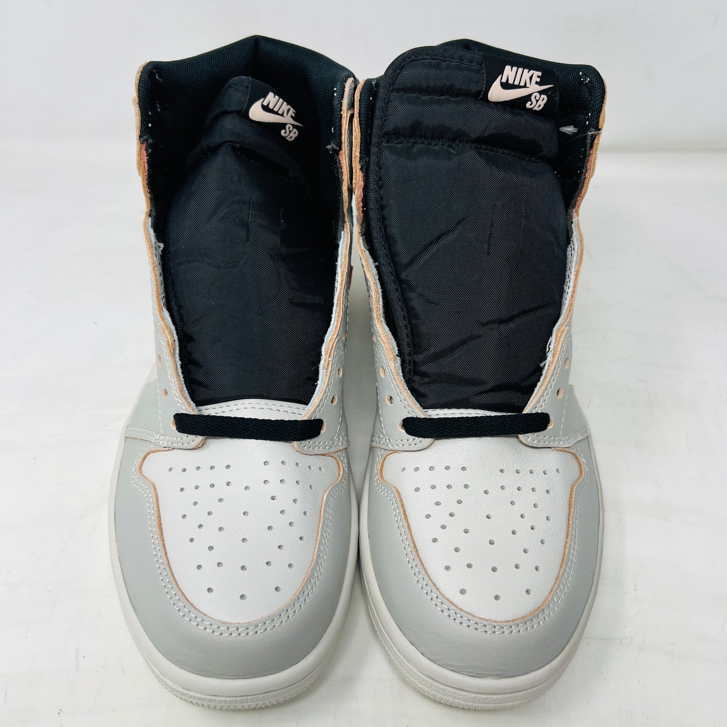 Jordan 1 Retro High OG Defiant SB NYC to Paris