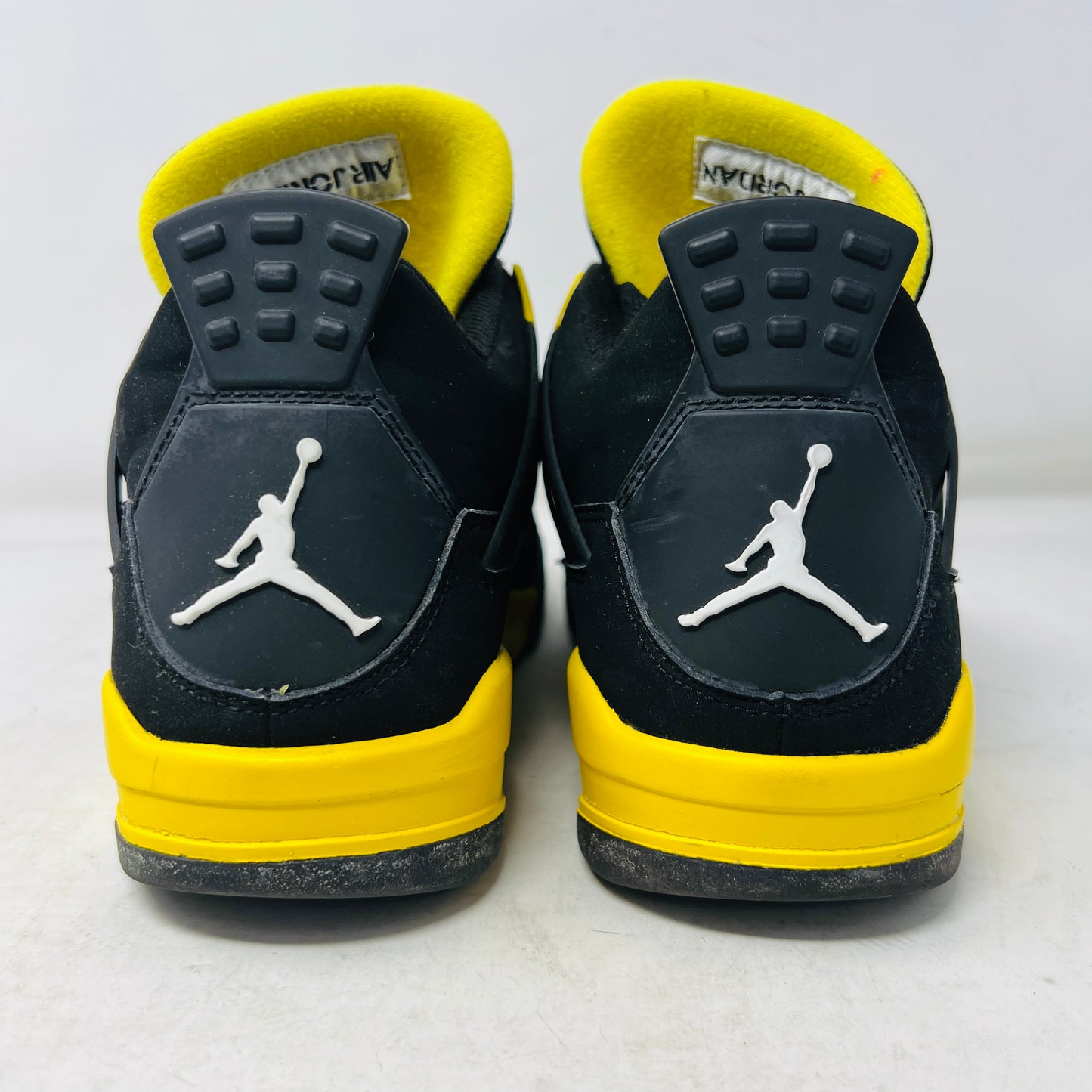Jordan 4 Retro Thunder (2012)