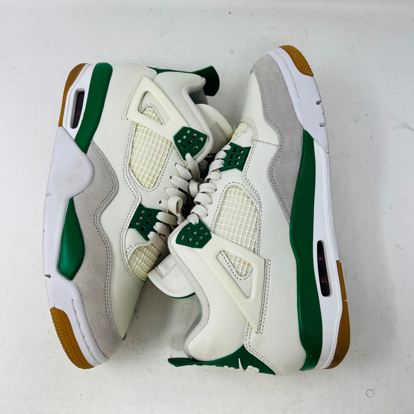 Jordan 4 Retro SB Pine Green