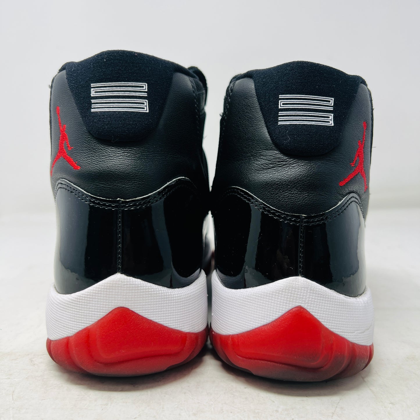Jordan 11 Retro Playoffs Bred (2019)