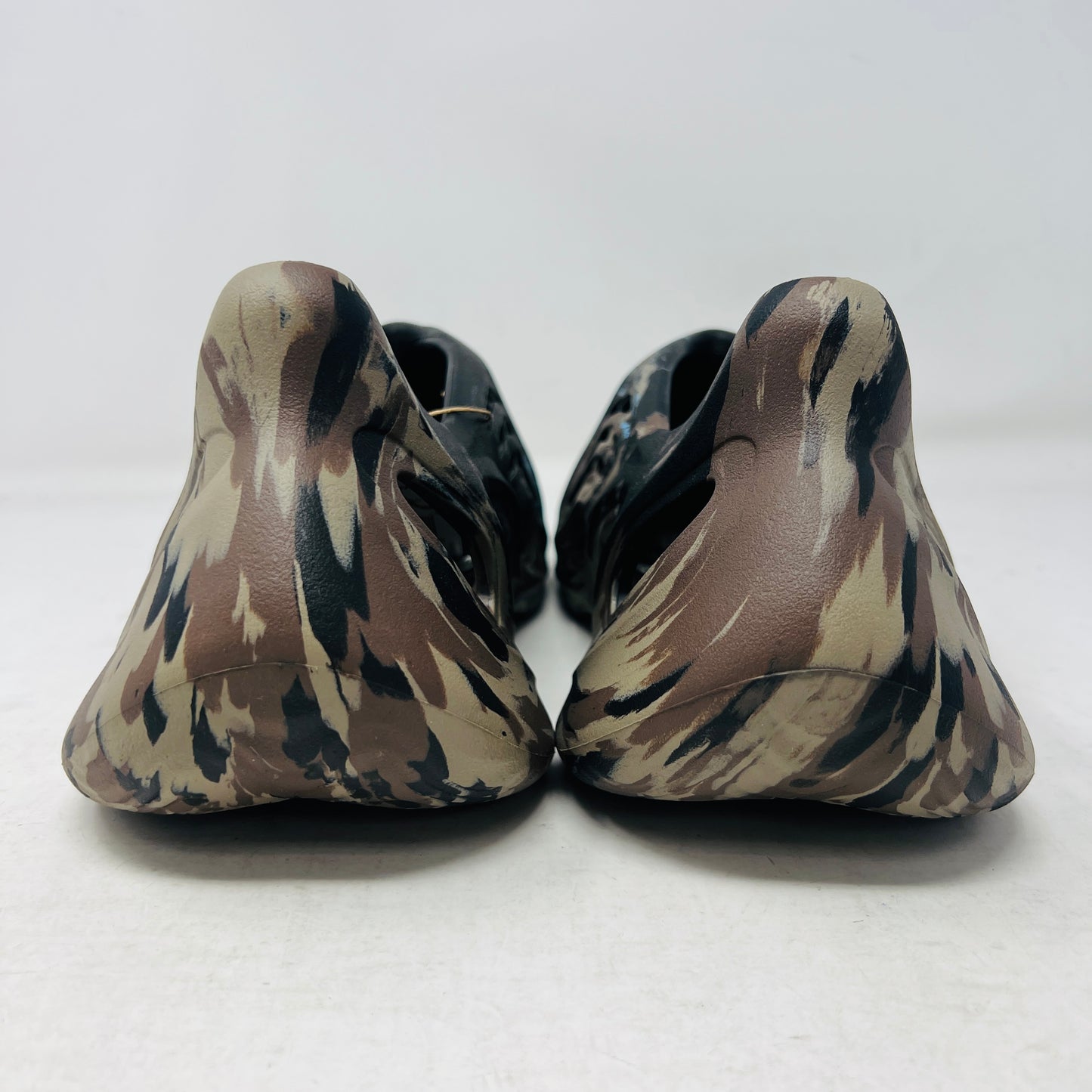 adidas Yeezy Foam RNR MX Cinder