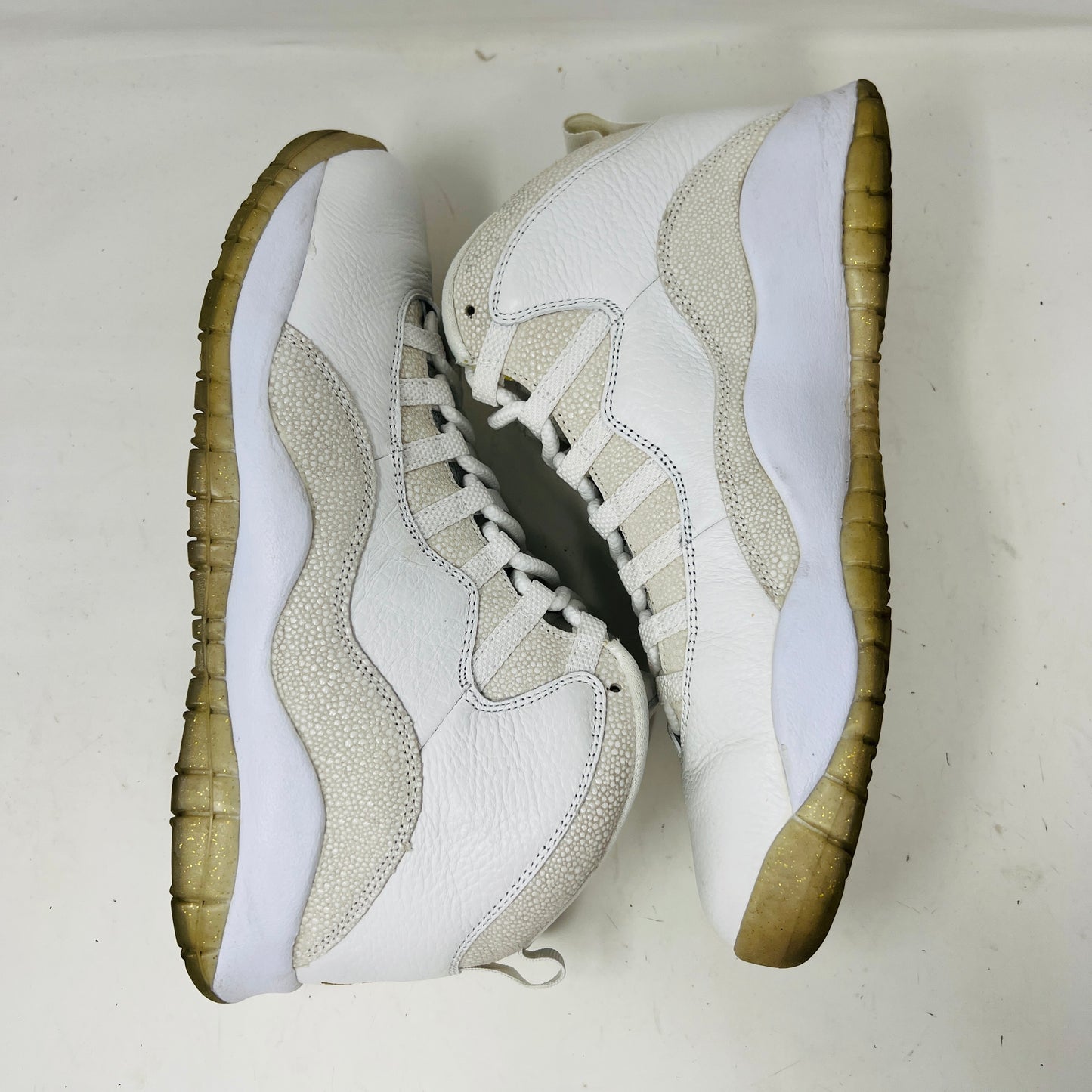 Jordan 10 Retro Drake OVO White