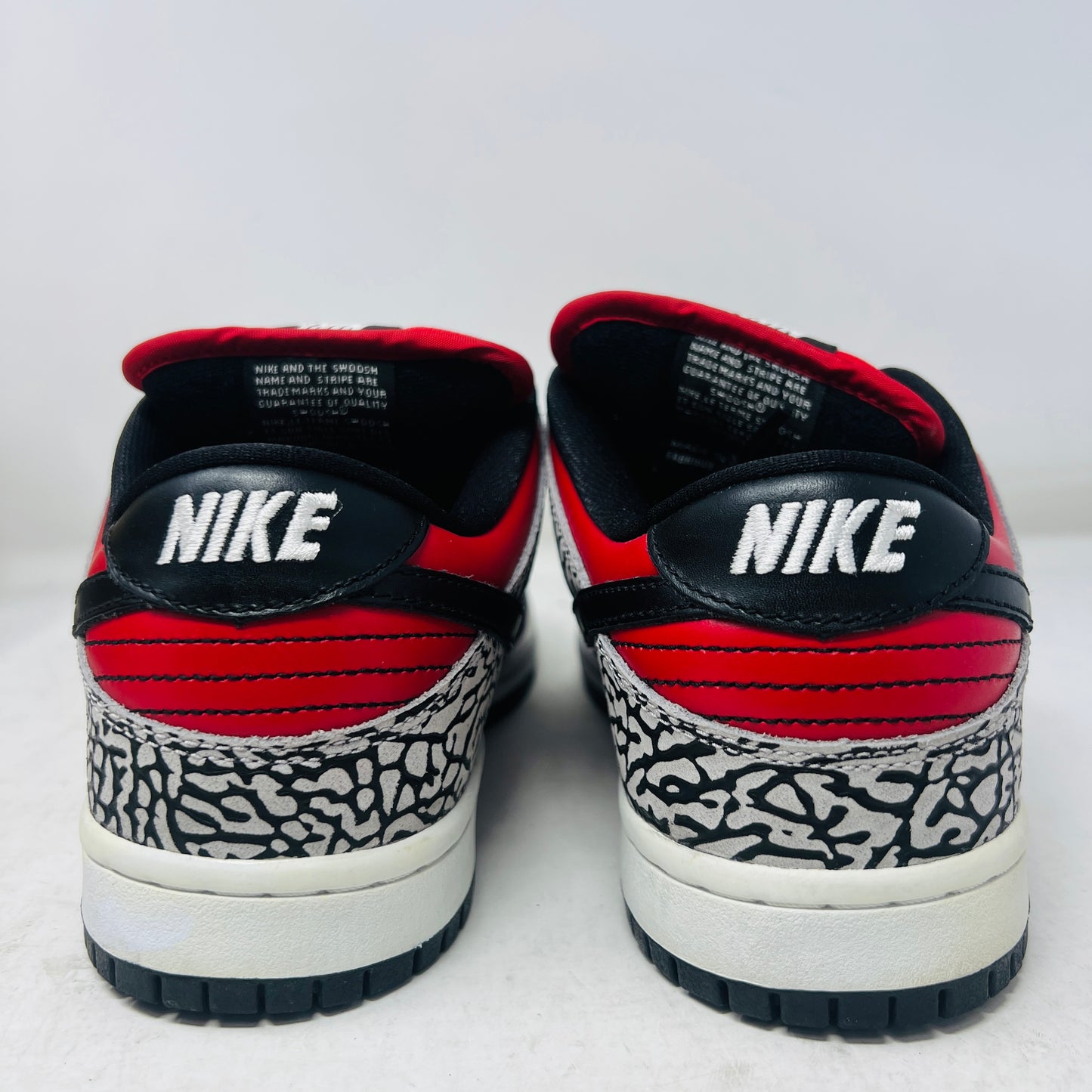 Nike SB Dunk Low Supreme Red Cement (2012)