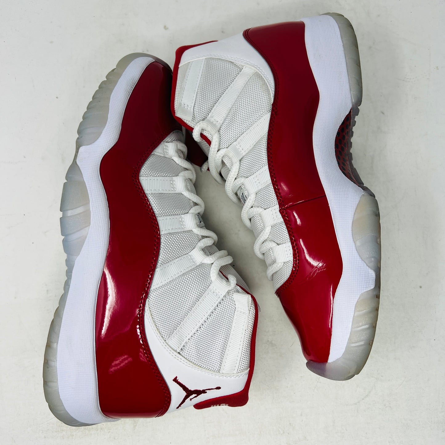 Jordan 11 Retro Cherry (2022)