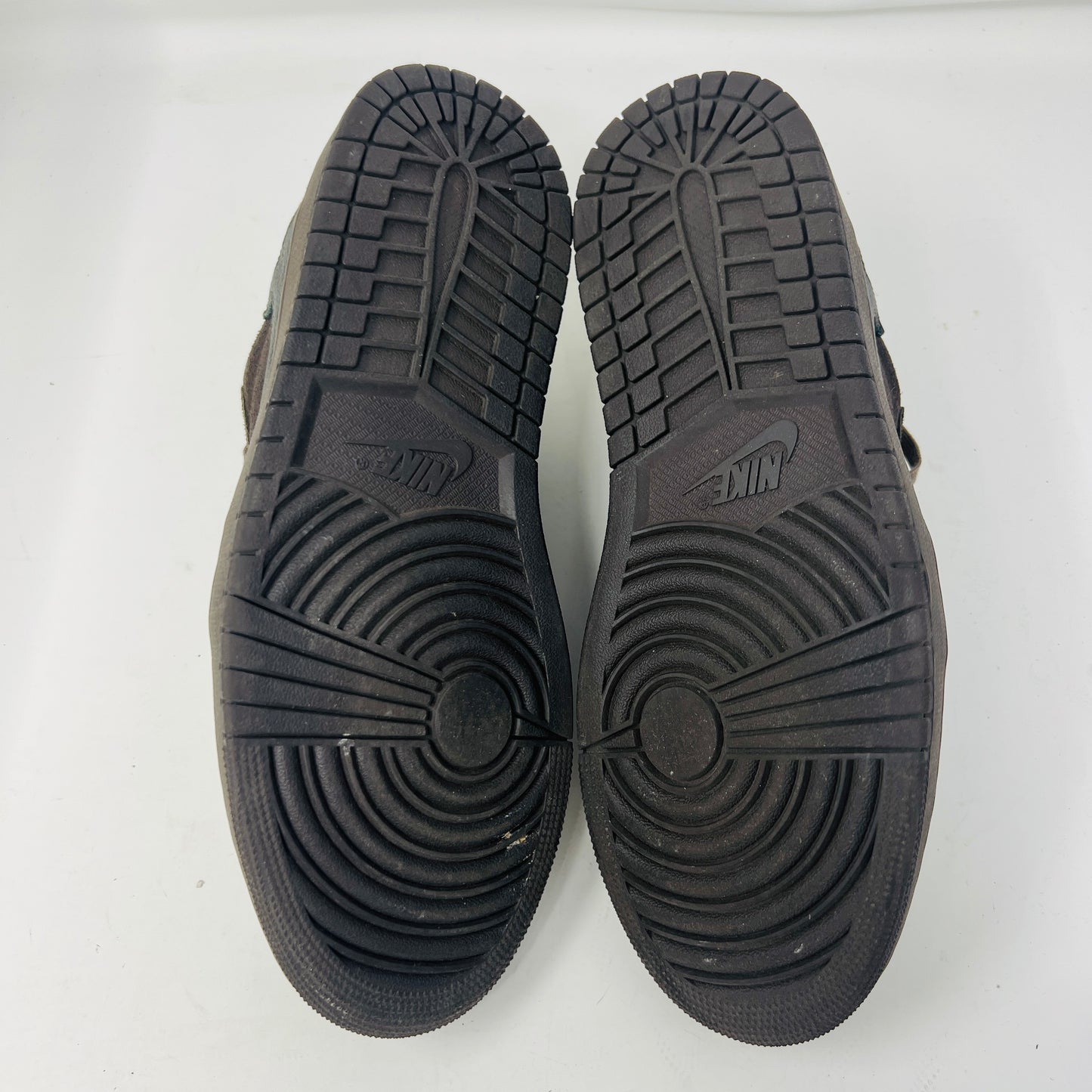 Jordan 1 Retro Low OG SP Travis Scott Velvet Brown