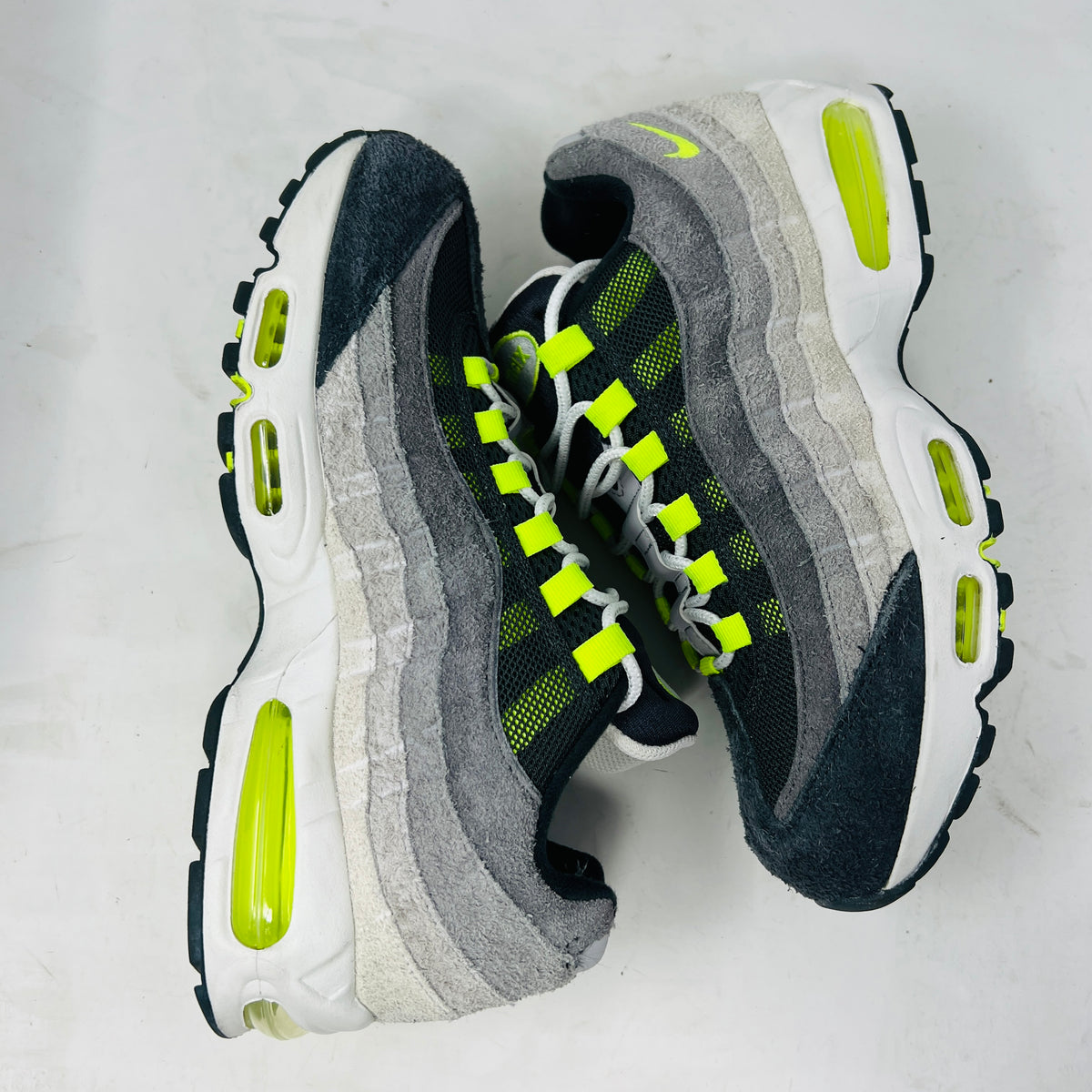 Nike Air Max 95 OG Reverse Gradient Neon